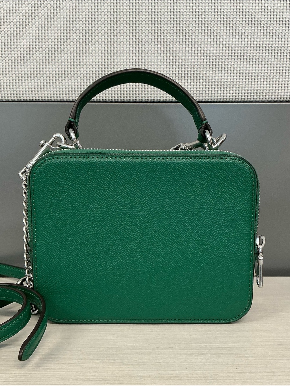 Authentic Coach Green Leather Crossbody Top-Handle Bag - Picture 4 of 8